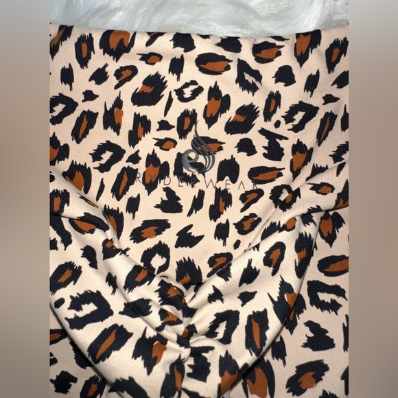 Ryderwear Adapt High Waist Scrunch Legging - Picture 5 of 6